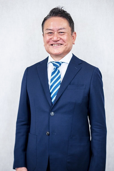 成岡 武志