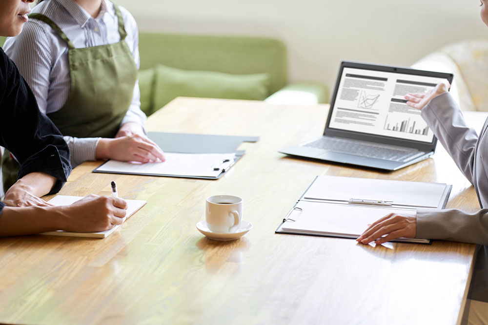 賃貸中の店舗兼住宅を営業継続のまま買取!藤枝市でオーナーチェンジ成功の解決事例