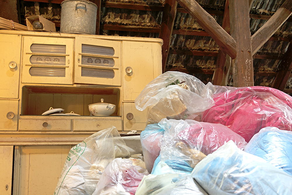 ゴミ屋敷化した戸建ても片付け費ゼロ!藤枝市の不動産買取で費用負担を抑えた解決事例